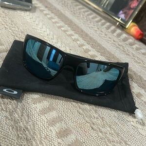 Men’s Oakley Sunglasses